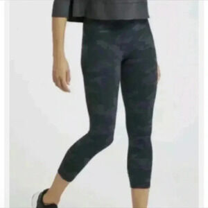 Spanx Look at Me Now Crop Camo Leggings